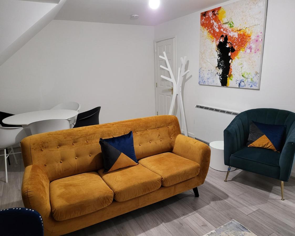 Garland Modern 2 Bedroom Apartment With Parking London Plumstead  Extérieur photo